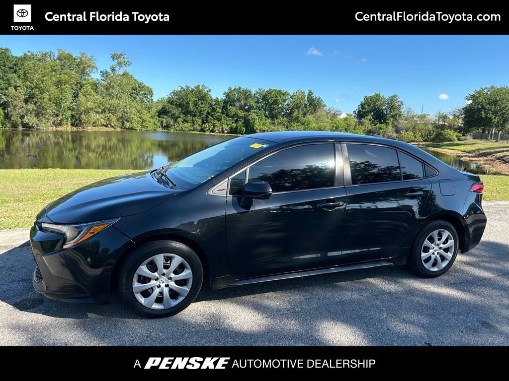 2022 Toyota Corolla LE