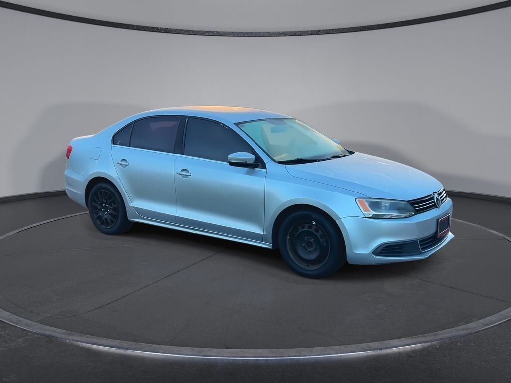 Used 2013 Volkswagen Jetta 2.5L SE Sedan