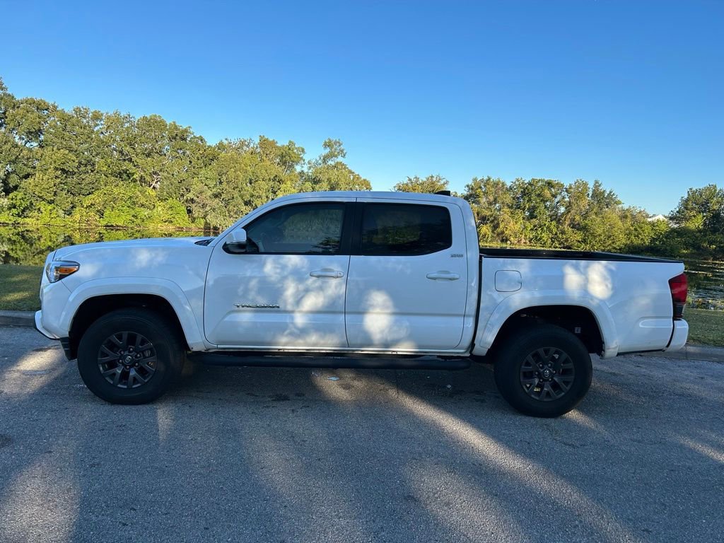 2023 Toyota Tacoma SR5 photo 2