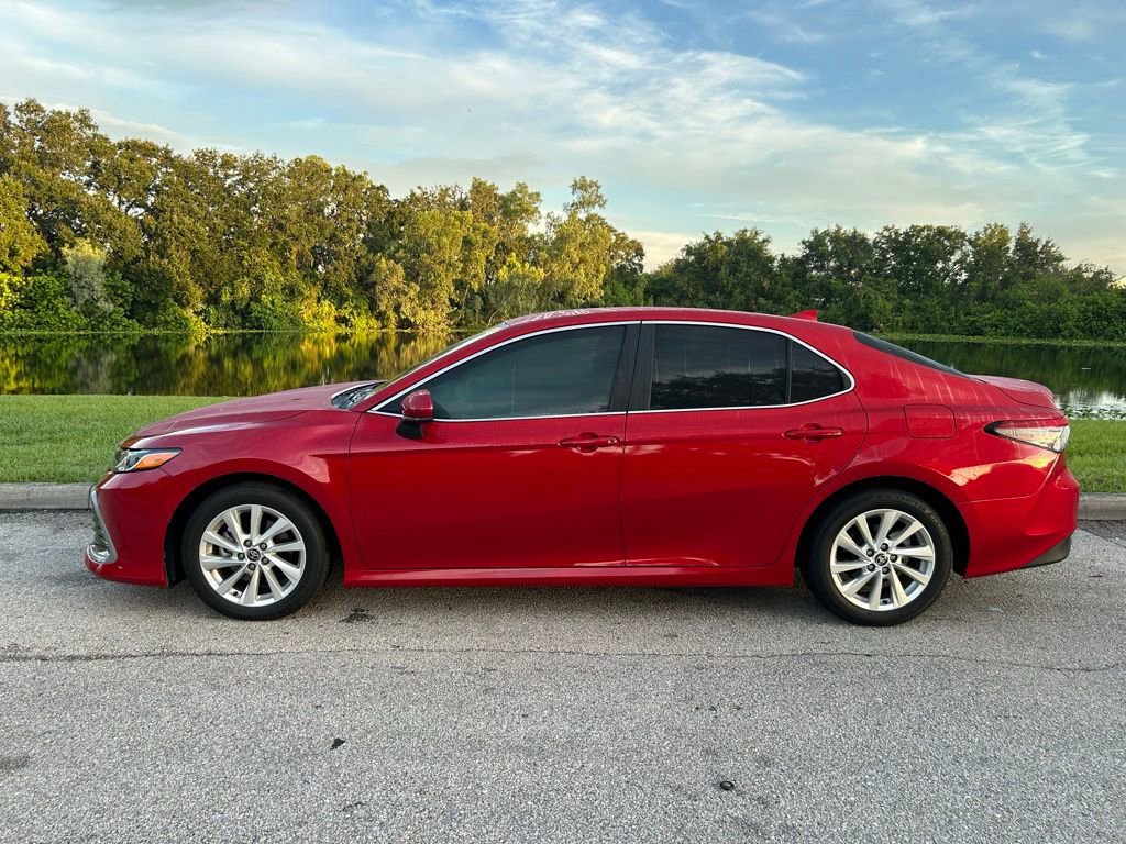 2023 Toyota Camry LE photo 2