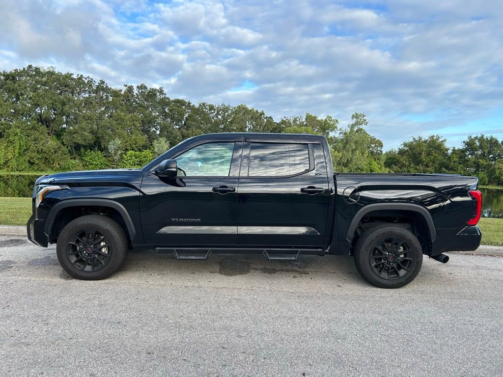 2024 Toyota Tundra SR5 photo 2