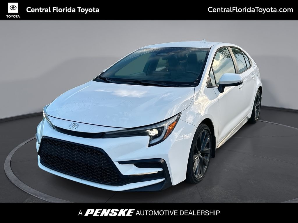 Used 2024 Toyota Corolla SE Sedan
