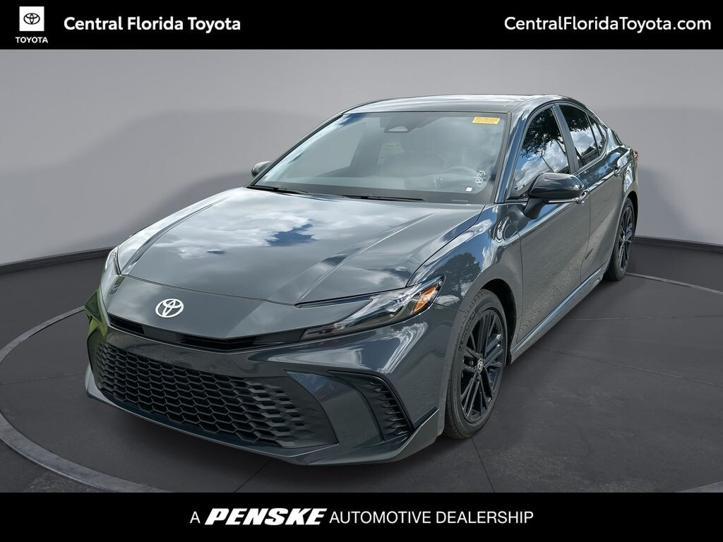 Used 2025 Toyota Camry SE Sedan