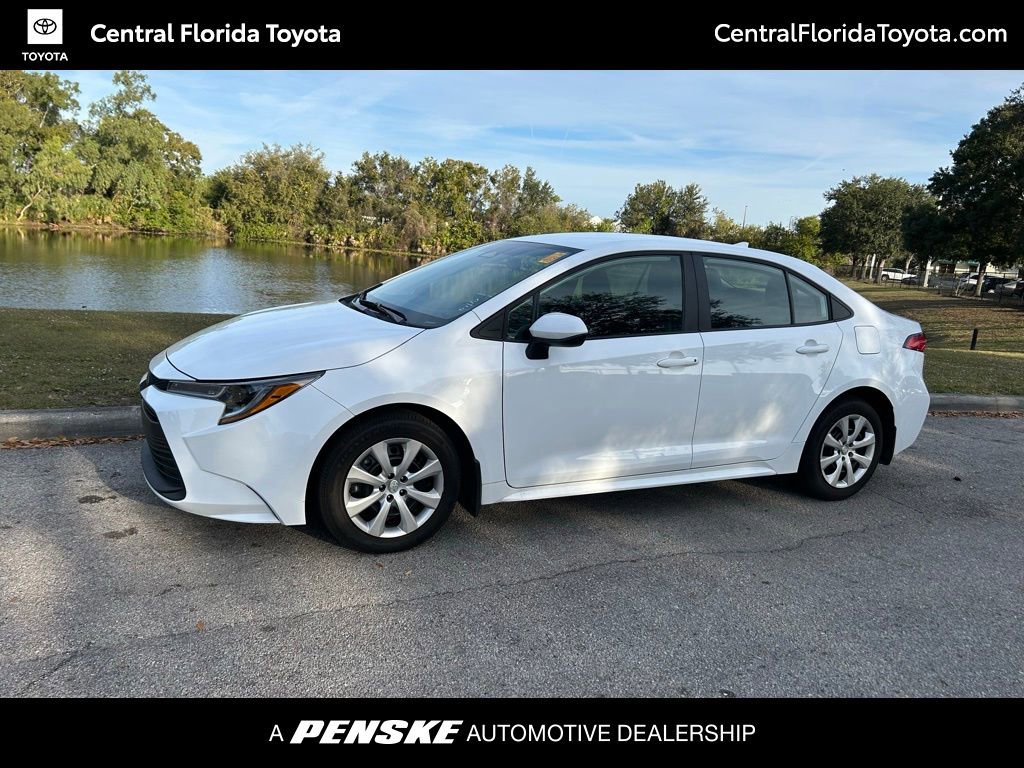 2025 Toyota Corolla LE