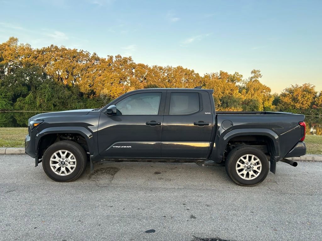 2025 Toyota Tacoma SR5 photo 2