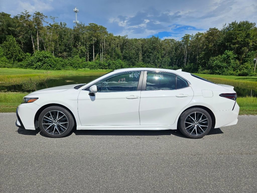 Used 2023 Toyota Camry SE with VIN 4T1G11AK7PU736711 for sale in Orlando, FL