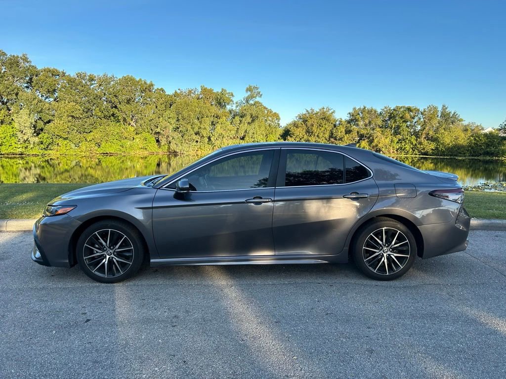 2024 Toyota Camry SE photo 2