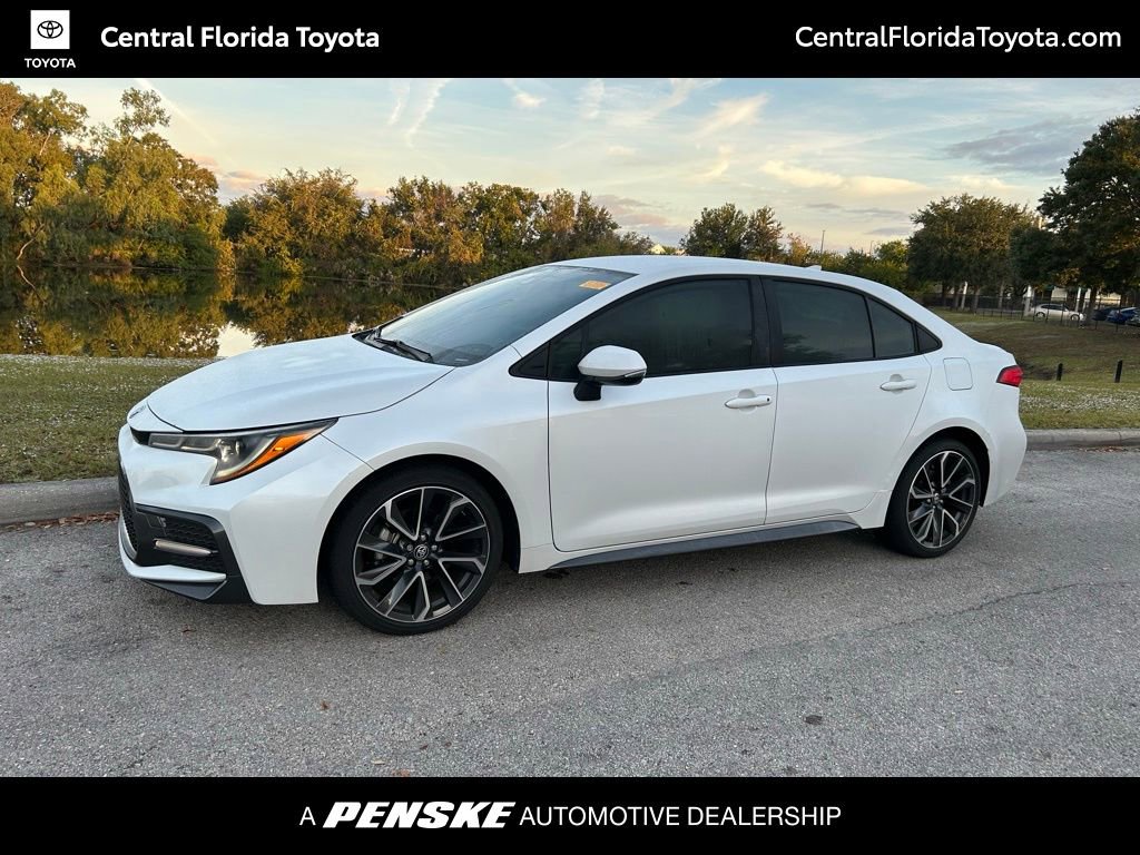 2022 Toyota Corolla SE's photo