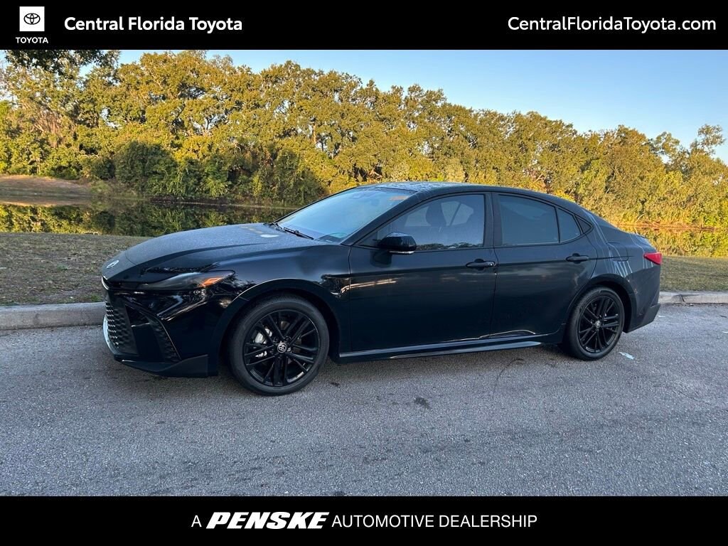 Used 2025 Toyota Camry SE Sedan