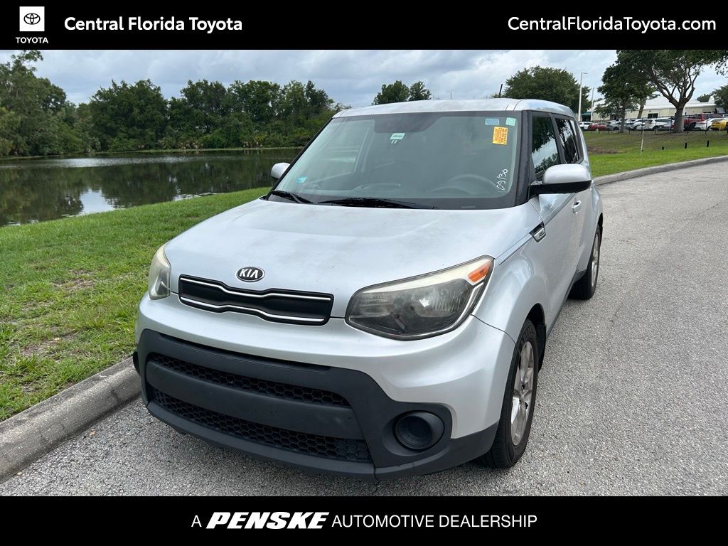 2017 Kia Soul 1.6L Base 6 A/T's photo