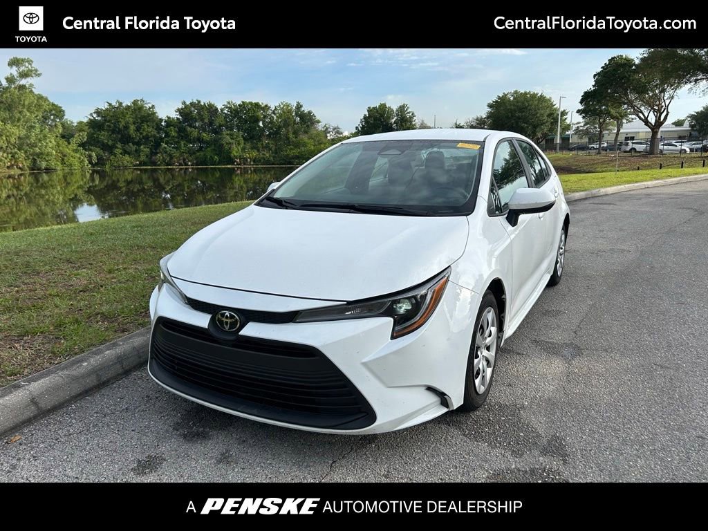 2025 Toyota Corolla LE