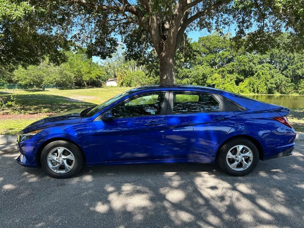 Used 2023 Hyundai Elantra SE Sedan