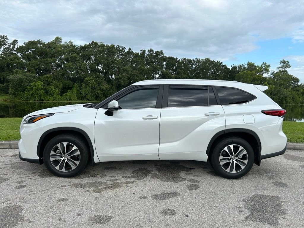 Certified 2023 Toyota Highlander XLE with VIN 5TDKDRAH7PS518684 for sale in Orlando, FL