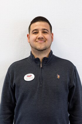 Staff member Freddy Hernandez from ID_42d364