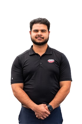 Staff member Victor Salcedo from ID_42d364