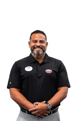 Staff member Imer Martinez from ID_42d364