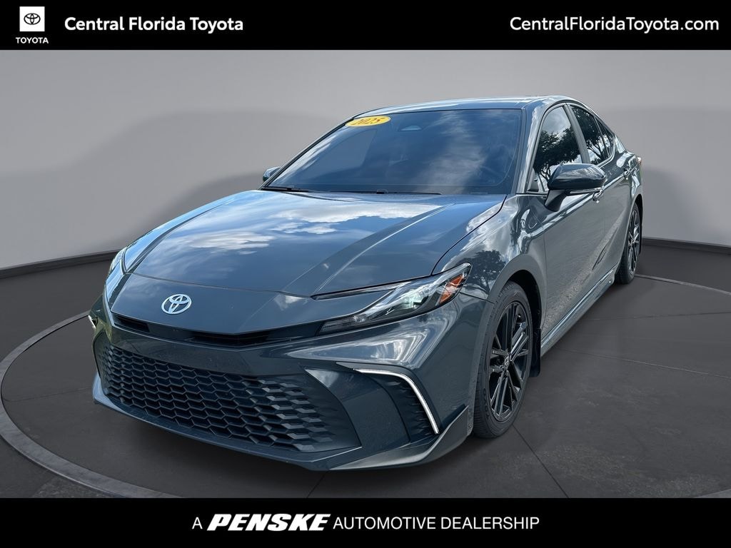 Used 2025 Toyota Camry SE Sedan