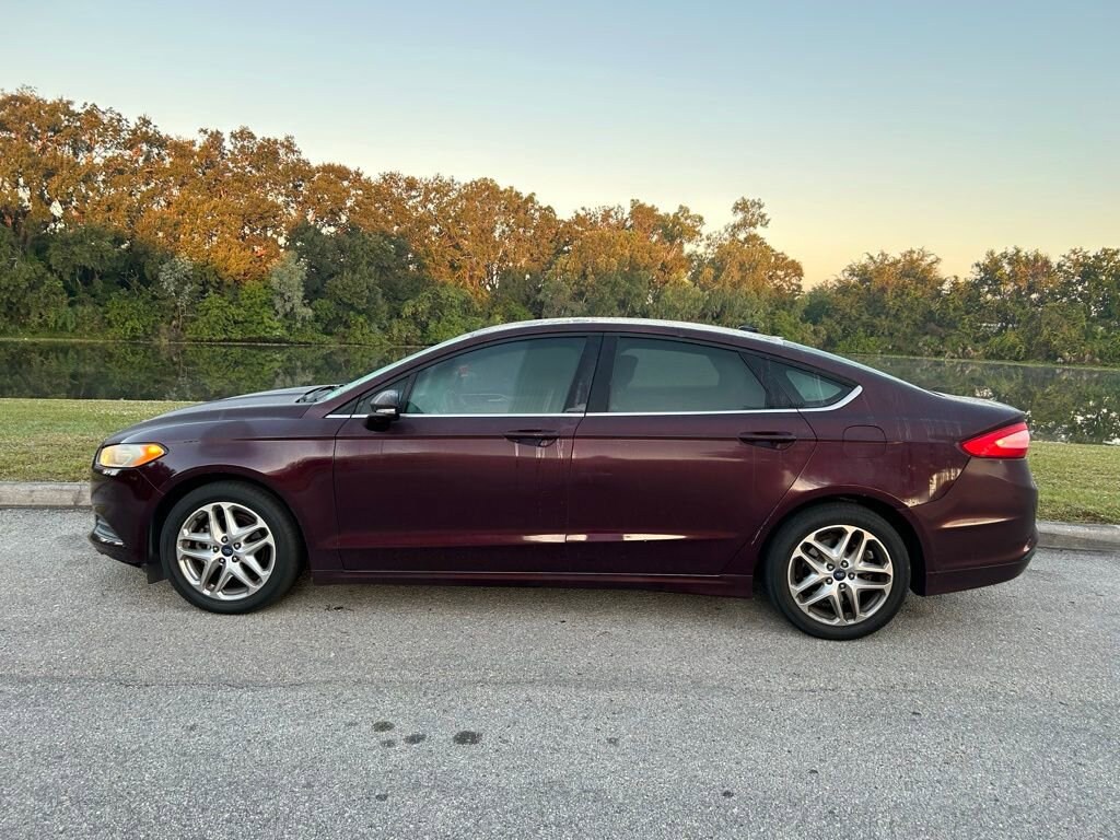 Used 2013 Ford Fusion SE Sedan