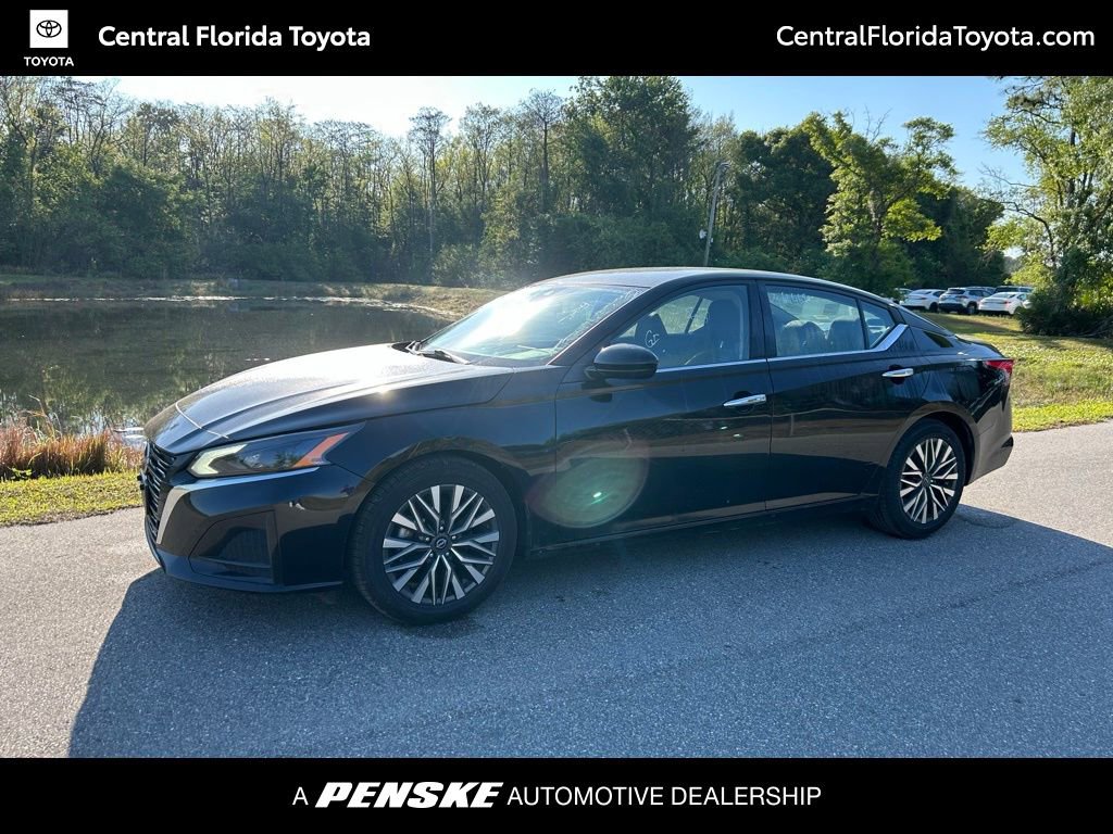 2023 Nissan Altima SV