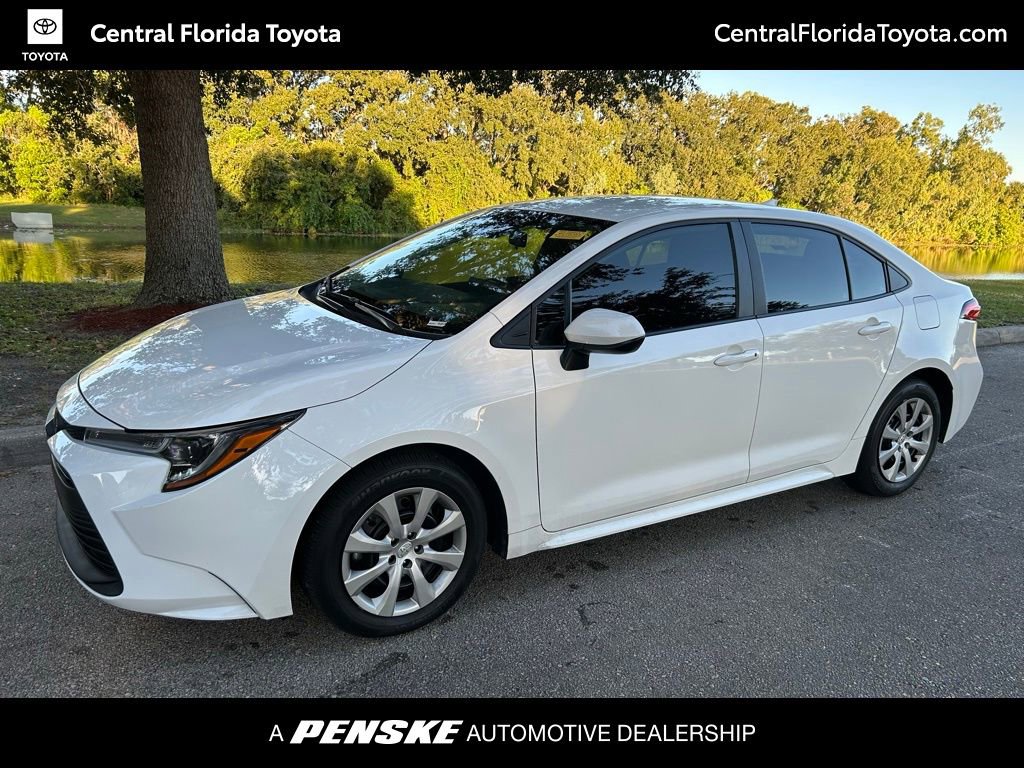 2025 Toyota Corolla LE
