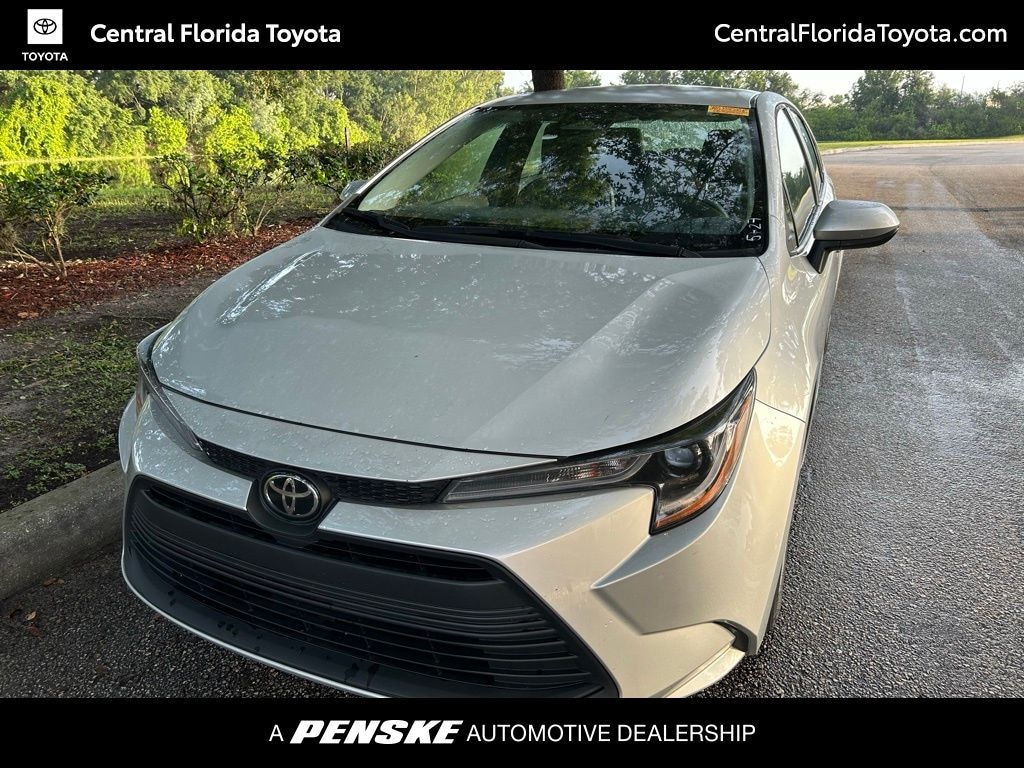 Certified 2025 Toyota Corolla LE Sedan