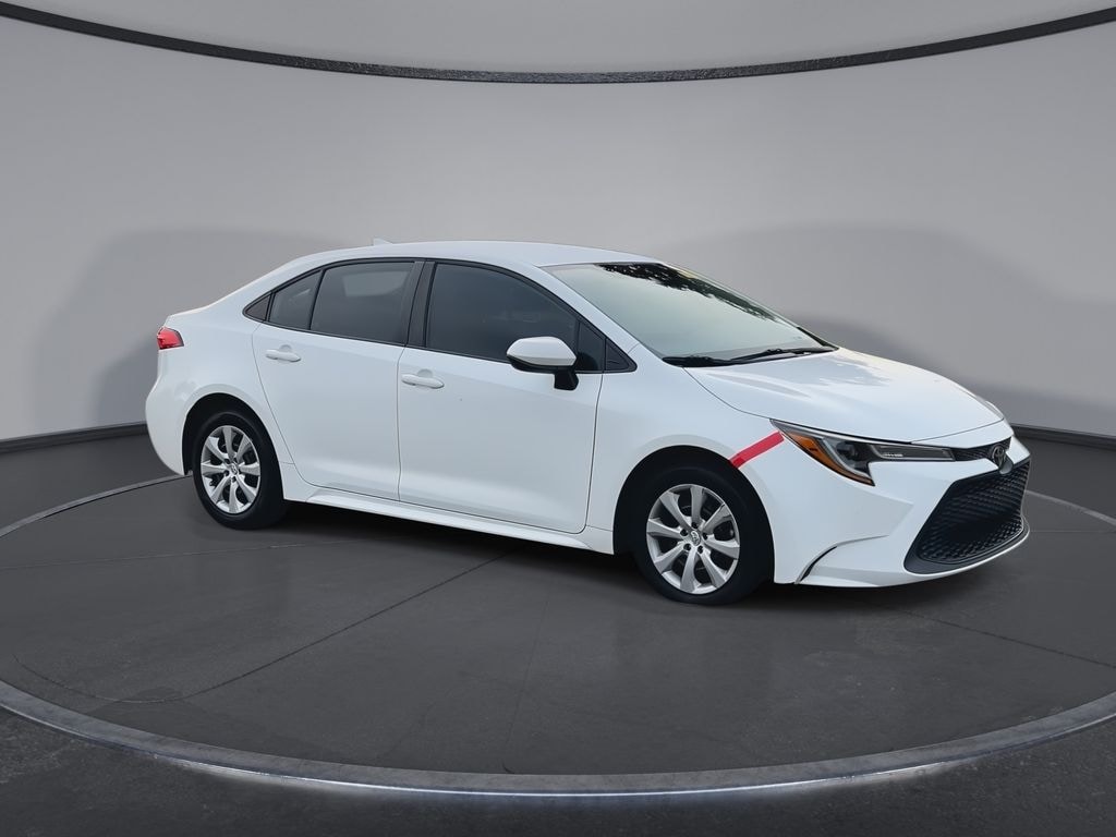 Used 2021 Toyota Corolla LE Sedan