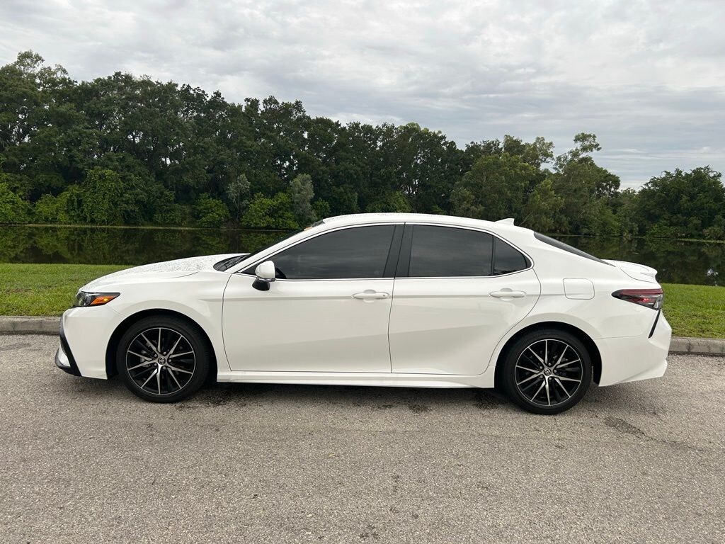 Used 2023 Toyota Camry SE Sedan