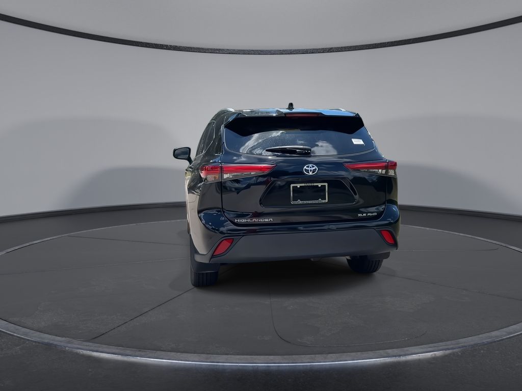 2023 Toyota Highlander XLE - Photo 7