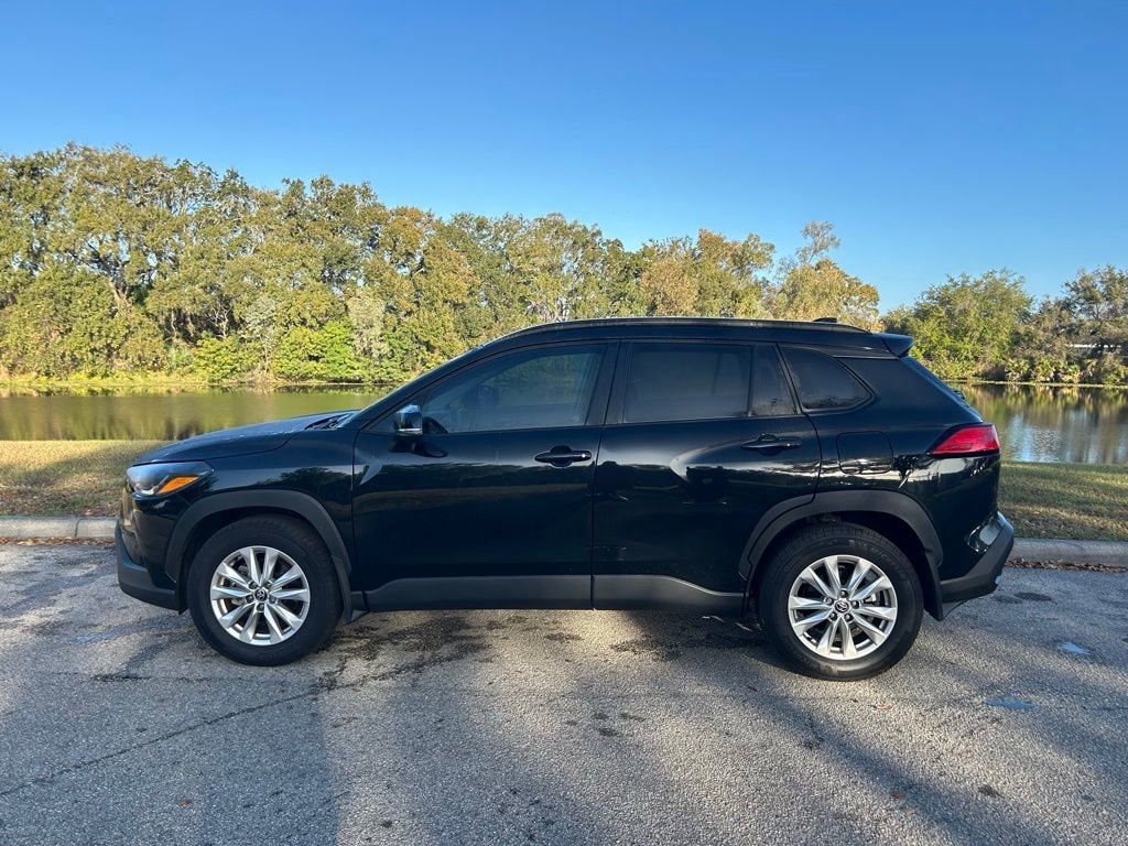 Used 2025 Toyota Corolla Cross LE SUV