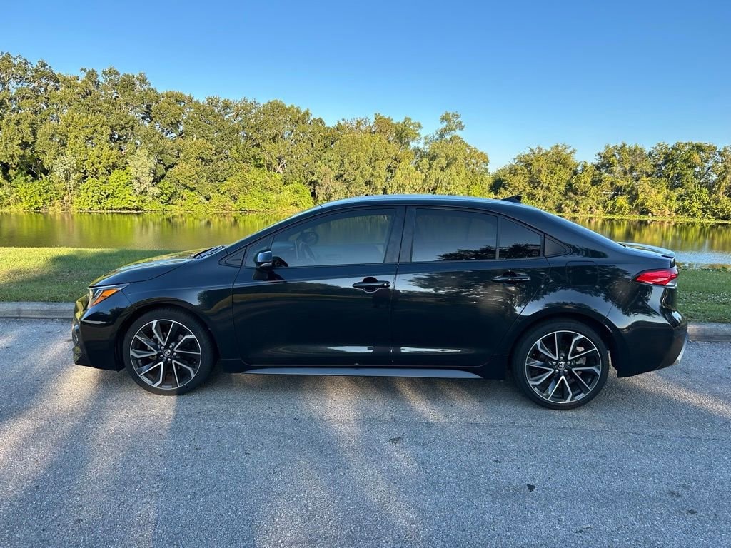 Used 2020 Toyota Corolla SE Sedan