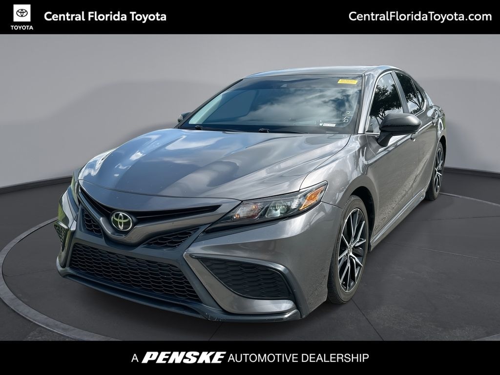 Used 2021 Toyota Camry SE Sedan