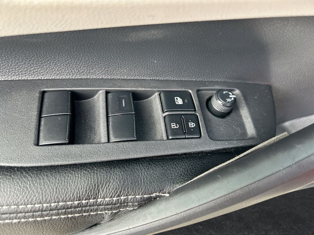 Used 2025 Toyota Corolla LE Sedan