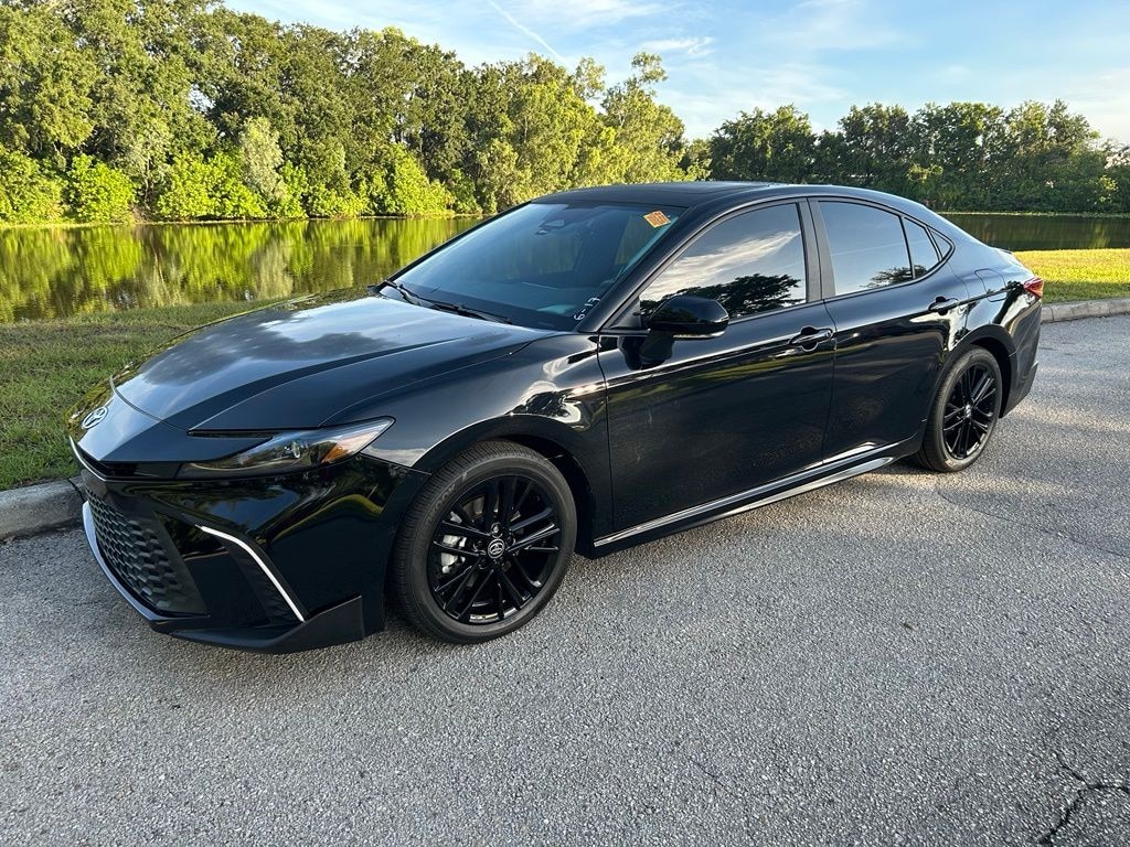 Used 2025 Toyota Camry SE Sedan