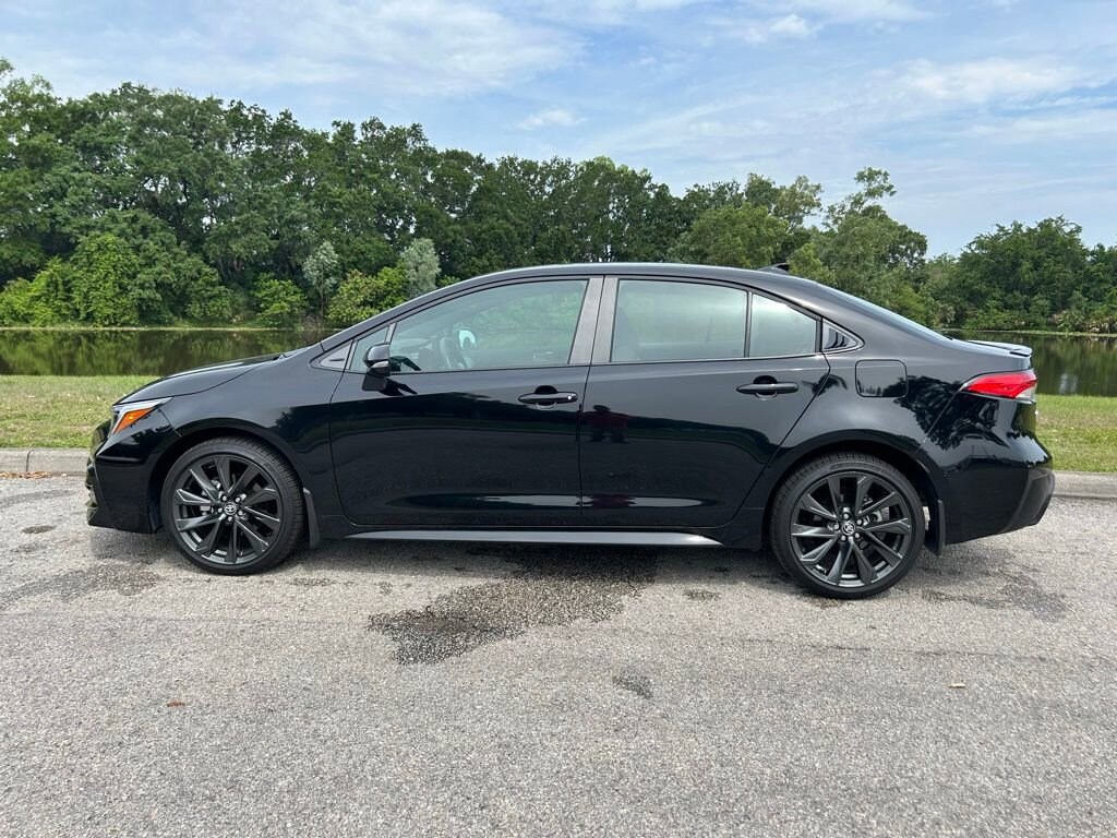 Used 2025 Toyota Corolla SE Sedan