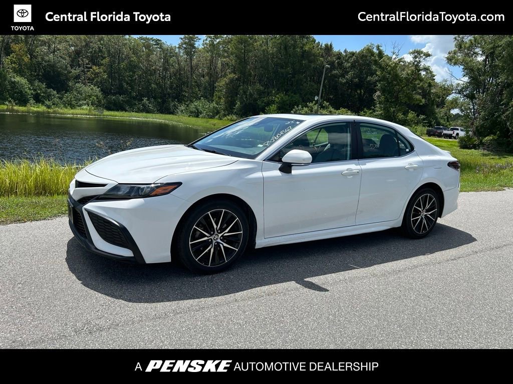 2023 Toyota Camry SE