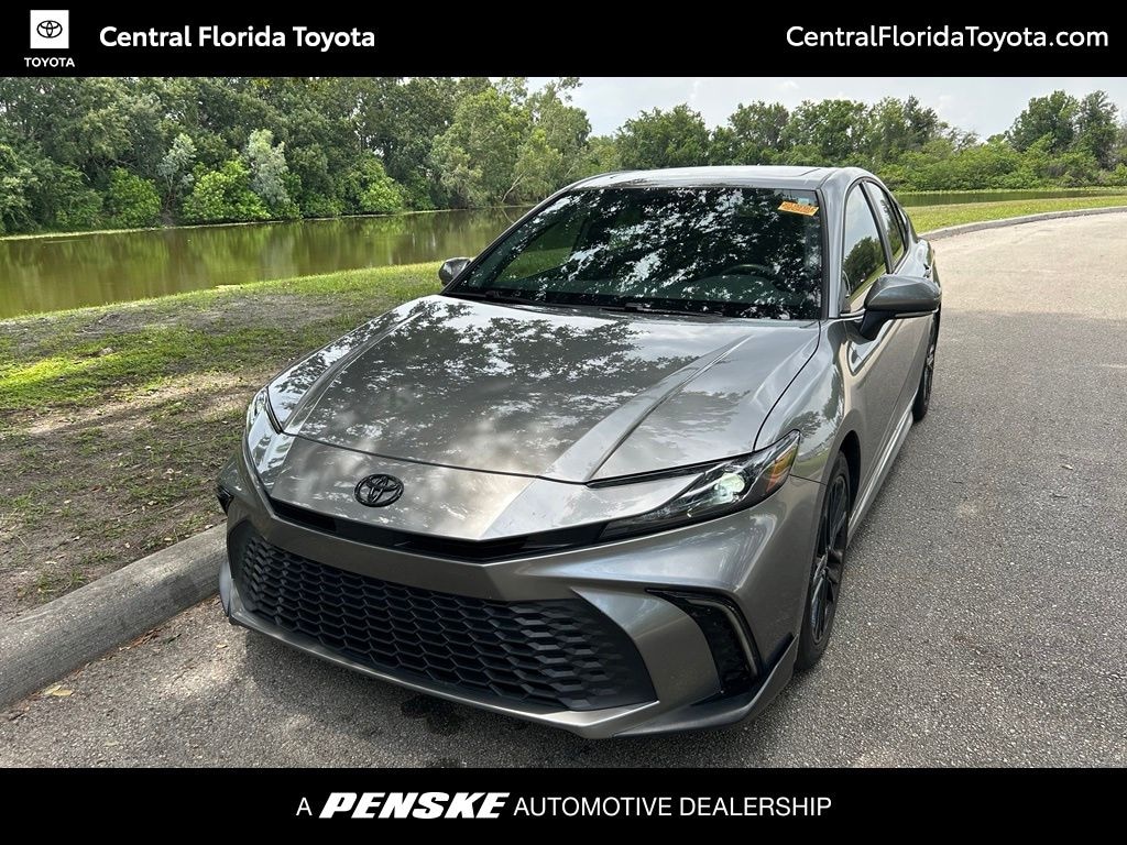 Used 2025 Toyota Camry SE Sedan