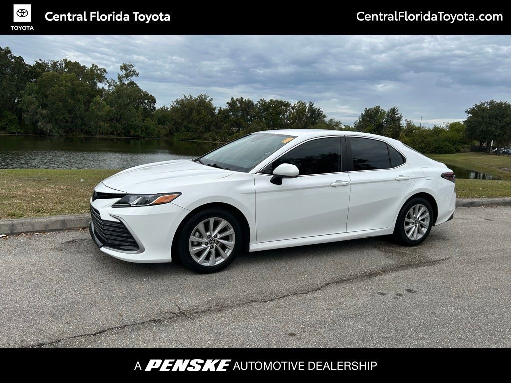 2022 Toyota Camry LE