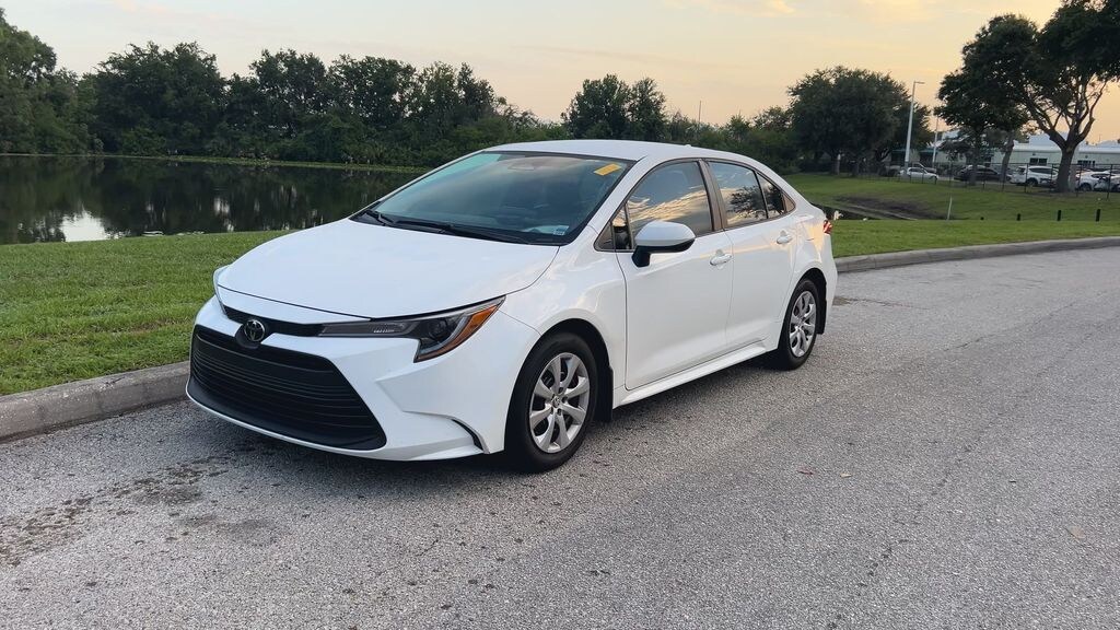 Used 2025 Toyota Corolla LE Sedan