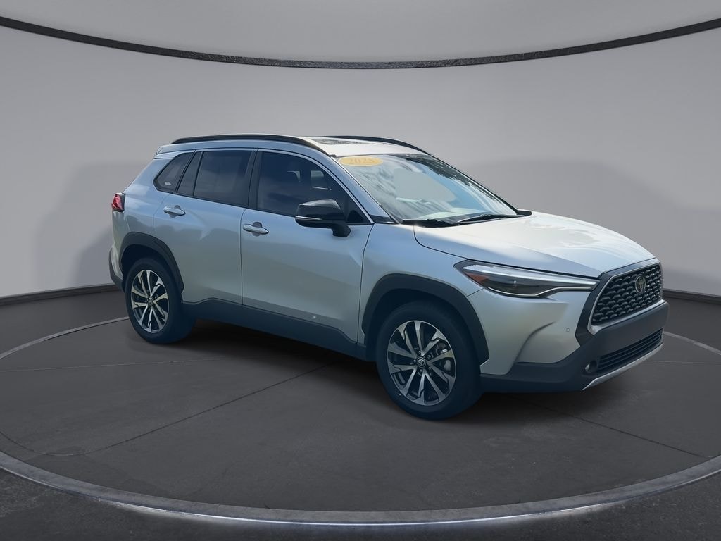 Used 2025 Toyota Corolla Cross XLE SUV
