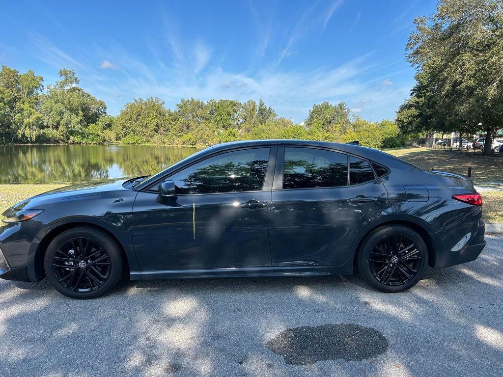 2025 Toyota Camry SE photo 2