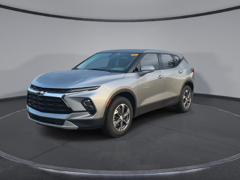 Used 2025 Chevrolet