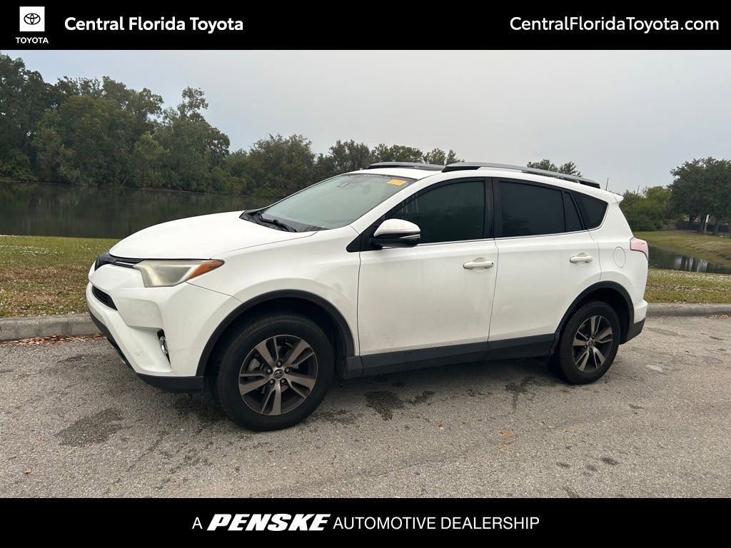 2018 Toyota RAV4 XLE's photo