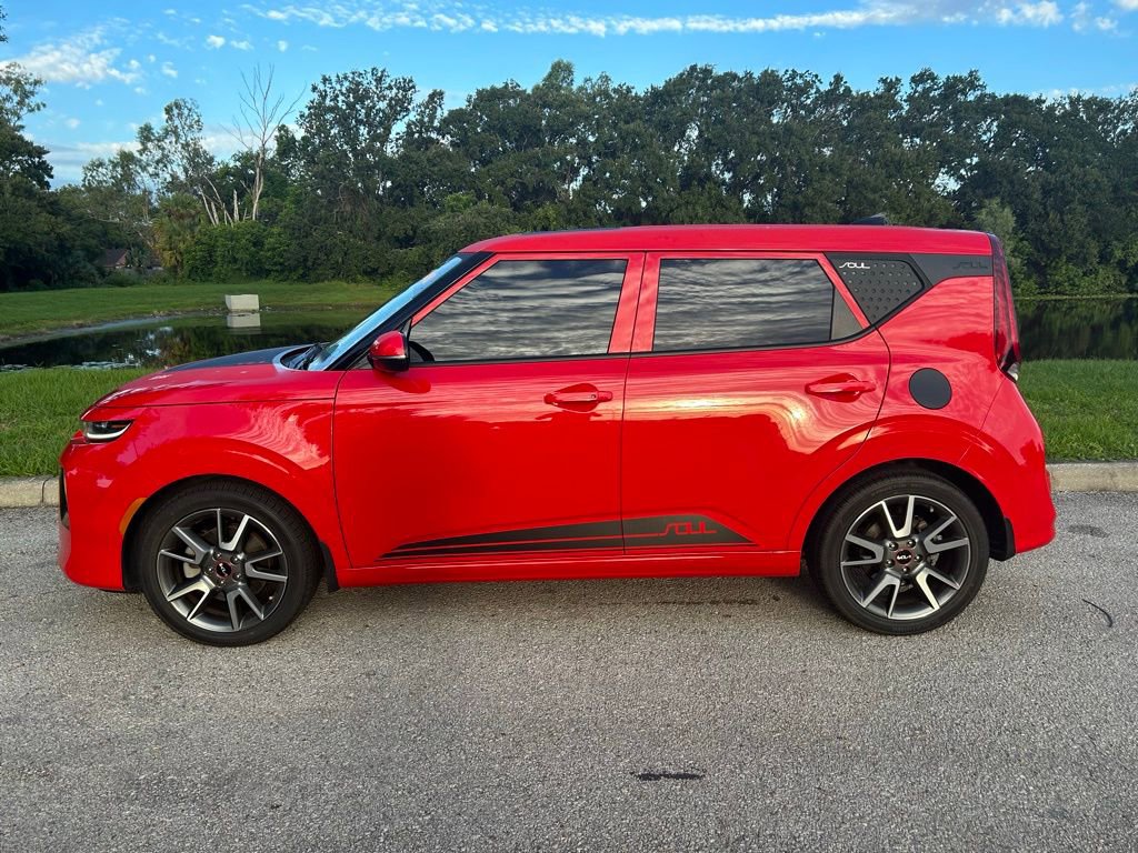 2022 Kia Soul GT-Line Turbo photo 2