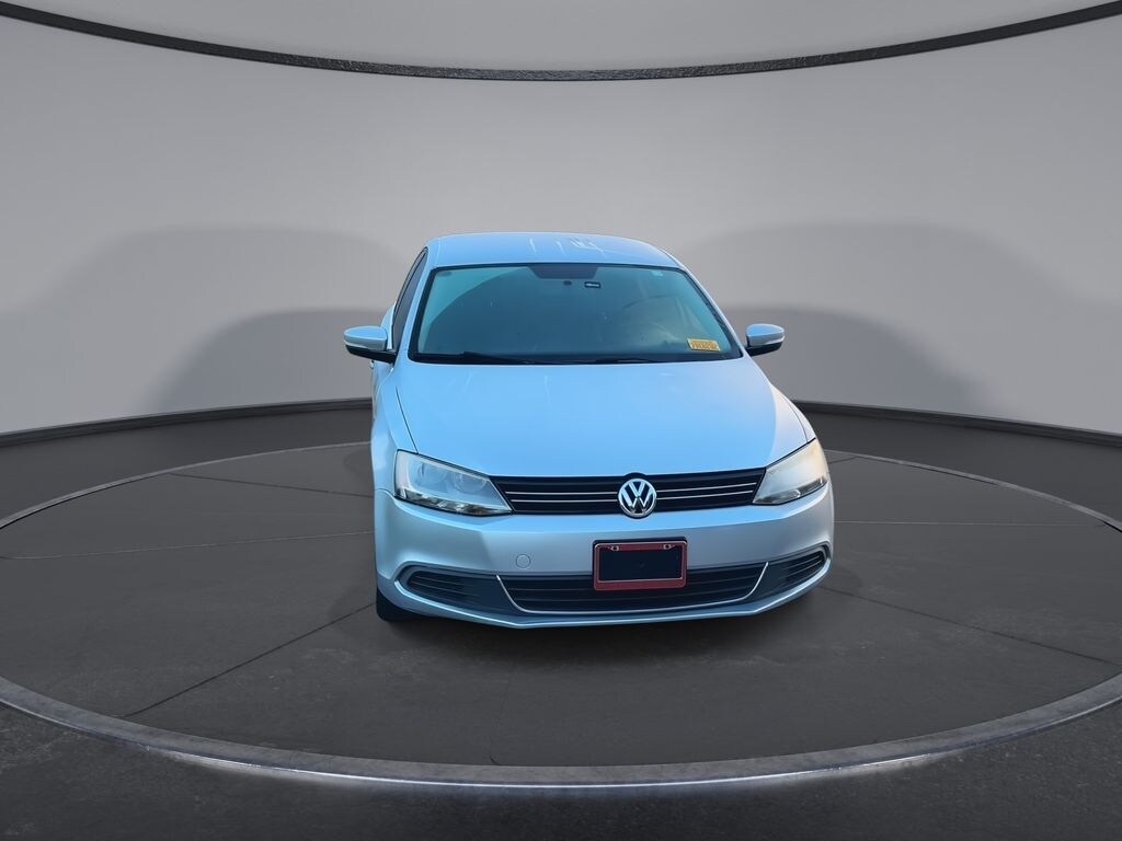 Used 2013 Volkswagen Jetta 2.5L SE Sedan