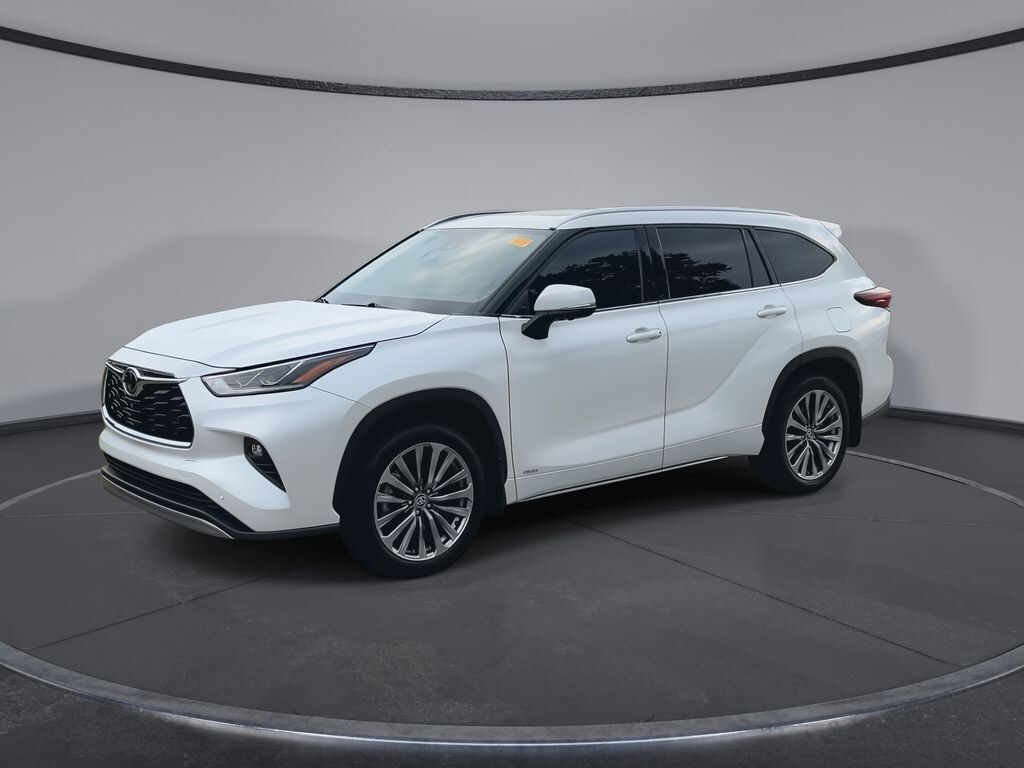 Used 2025 Toyota Highlander Hybrid Limited 25th Edition SUV