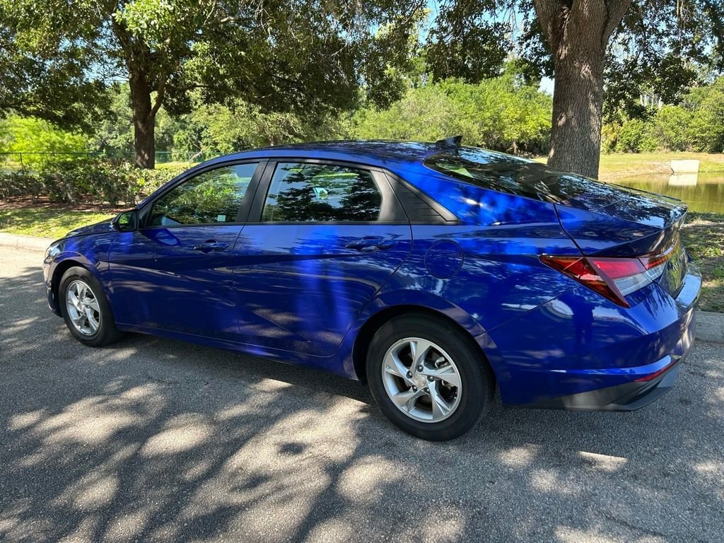 Used 2023 Hyundai Elantra SE Sedan