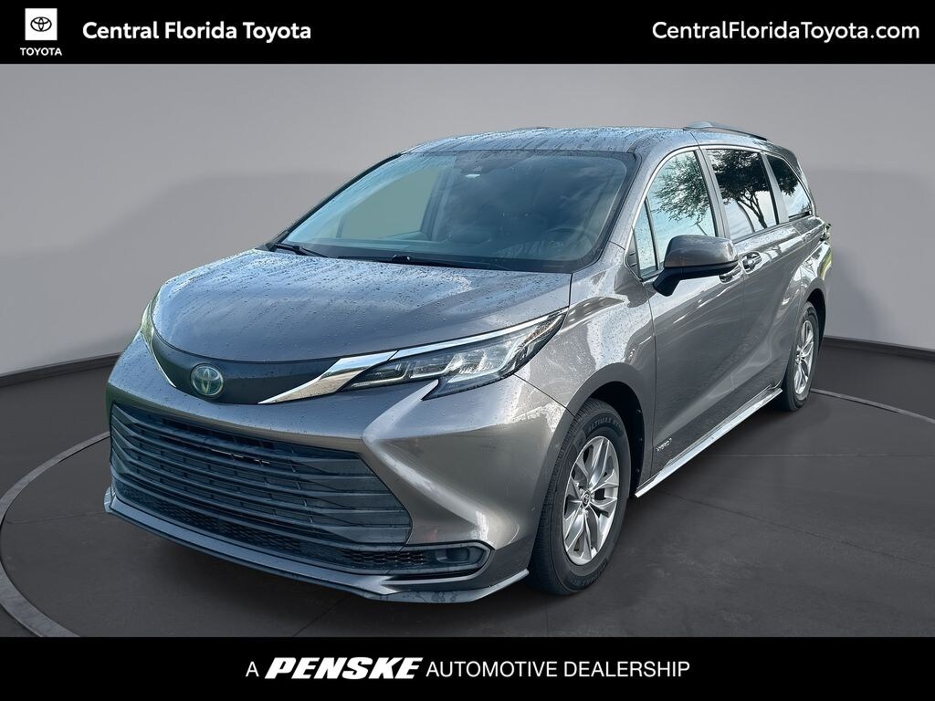 Used 2021 Toyota Sienna LE Minivan/Van