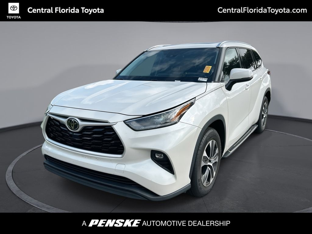 Used 2021 Toyota Highlander XLE SUV
