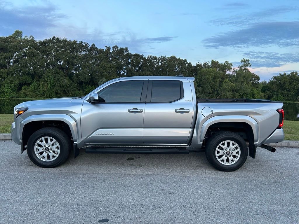 2025 Toyota Tacoma SR5 photo 2
