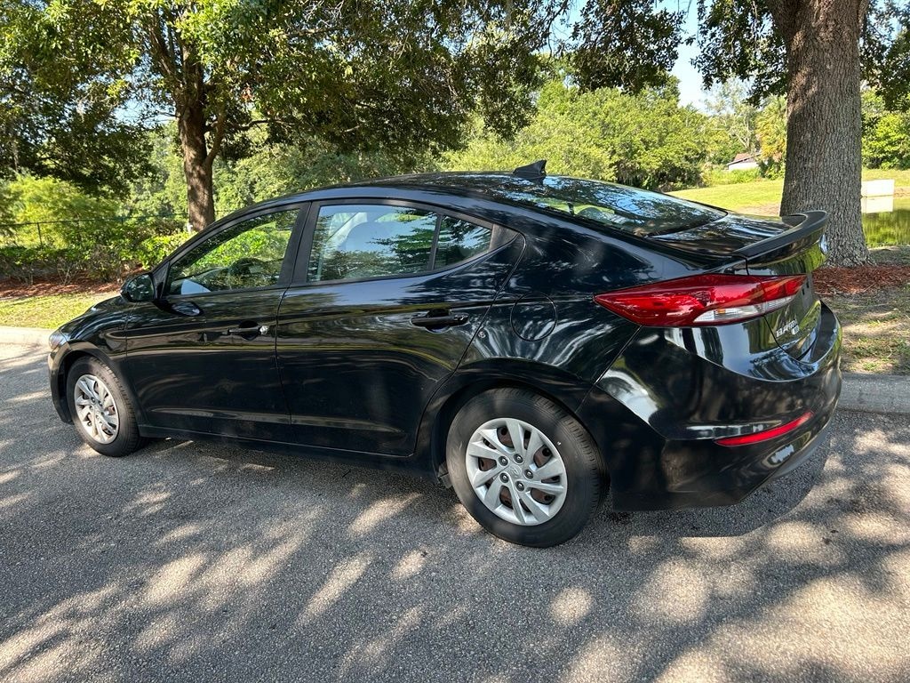 Used 2017 Hyundai Elantra SE Sedan